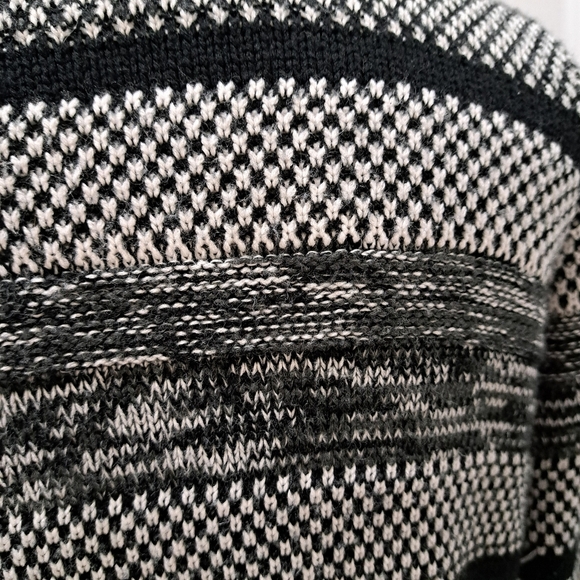 Ricki's Open Cardigan Sweater Women's Size Large Striped Knit Grey Black White - Picture 5 of 10